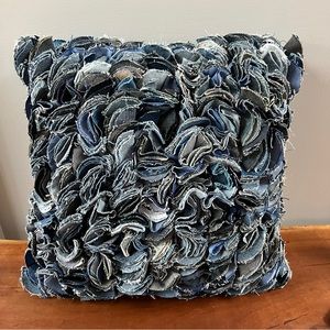 Dreamweavers upcycled denim jeans patchwork throw pillow zipper for insert fur